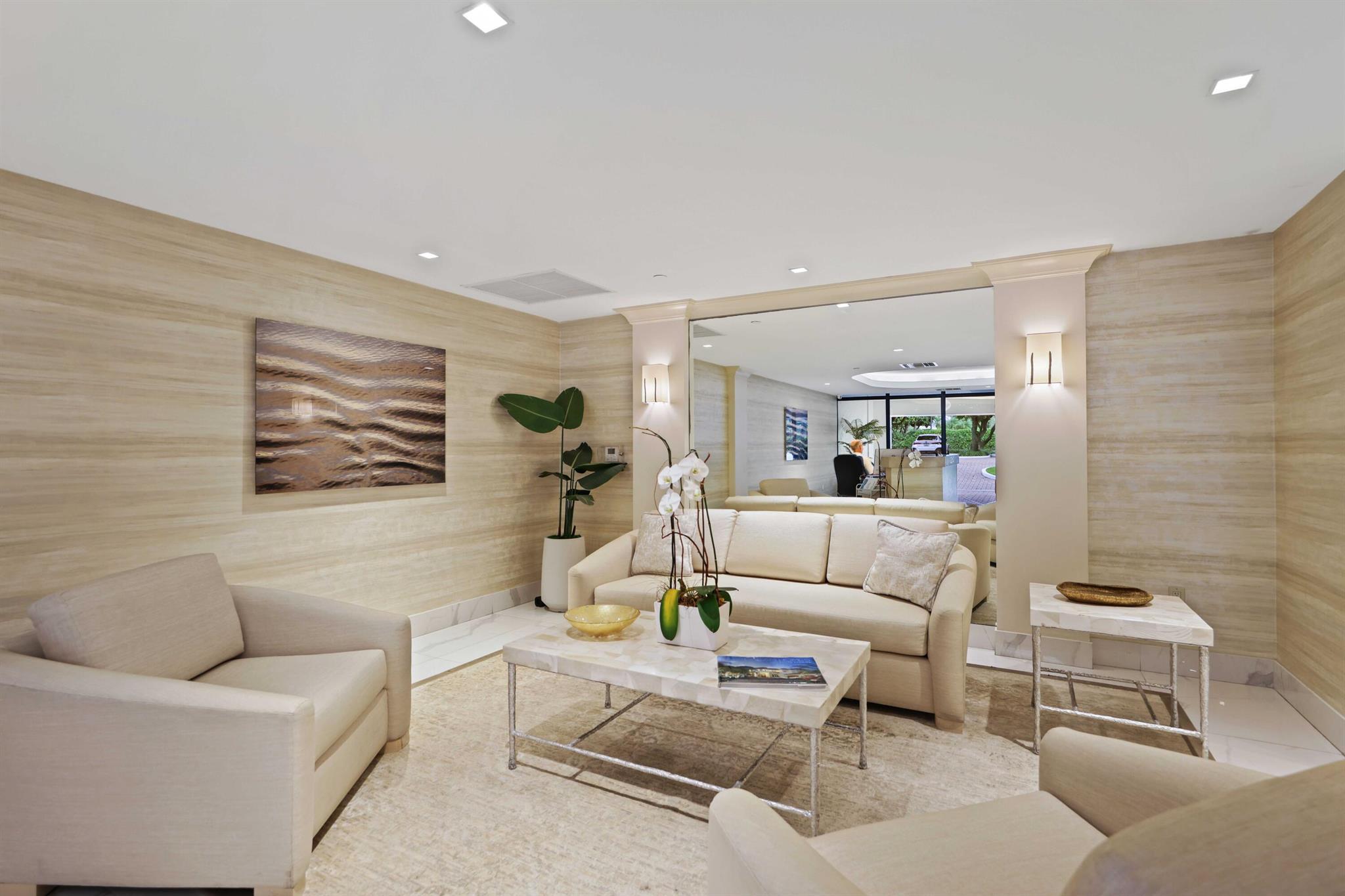 HALCYON OF PALM BEACH - Residential