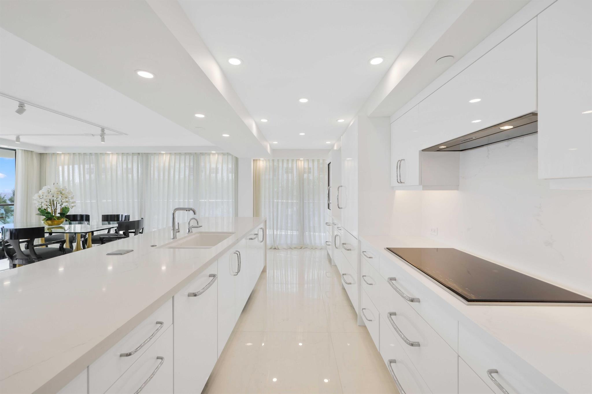 HALCYON OF PALM BEACH - Residential