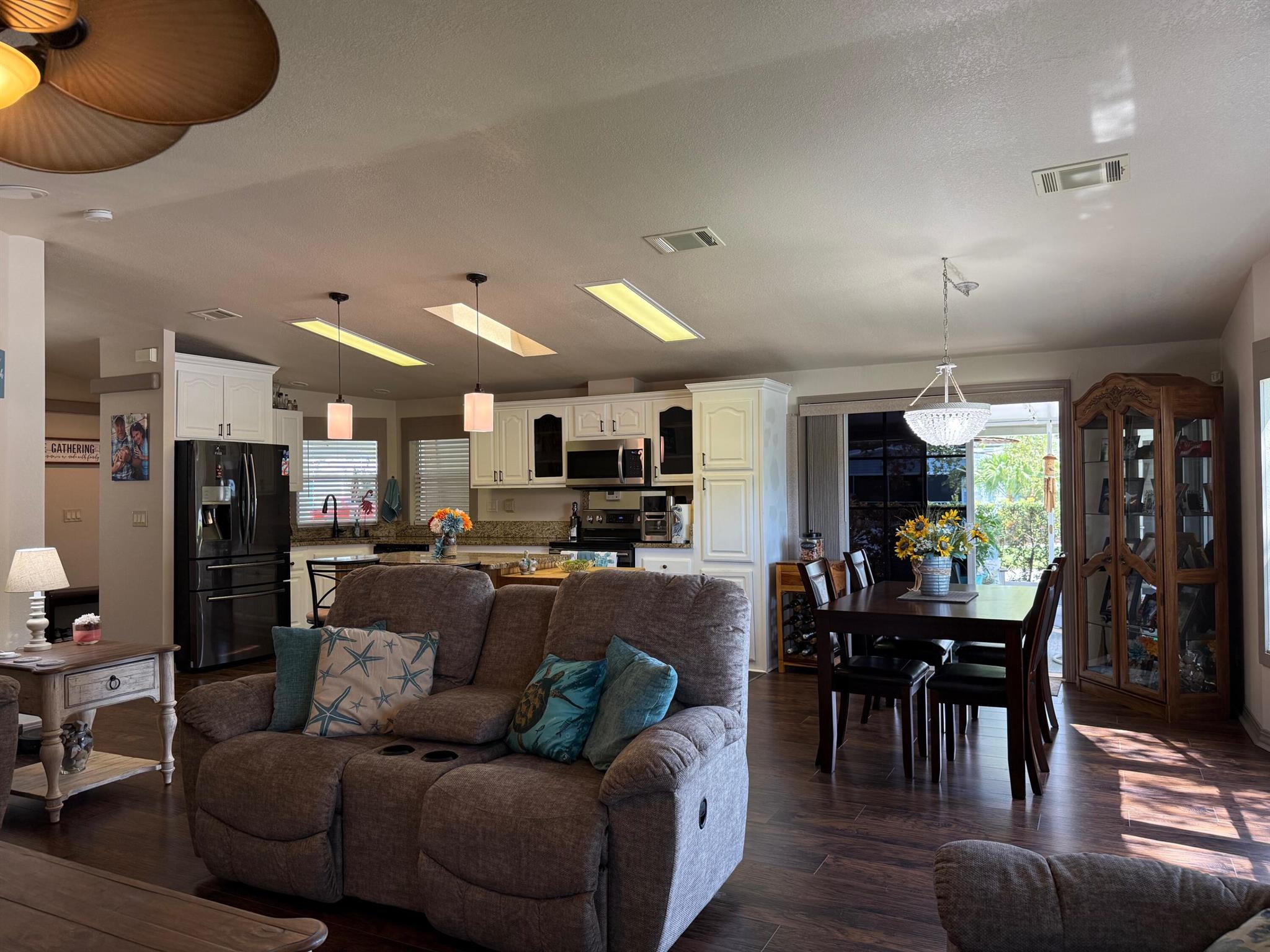 EAGLE'S RETREAT AT SAVANN - Residential