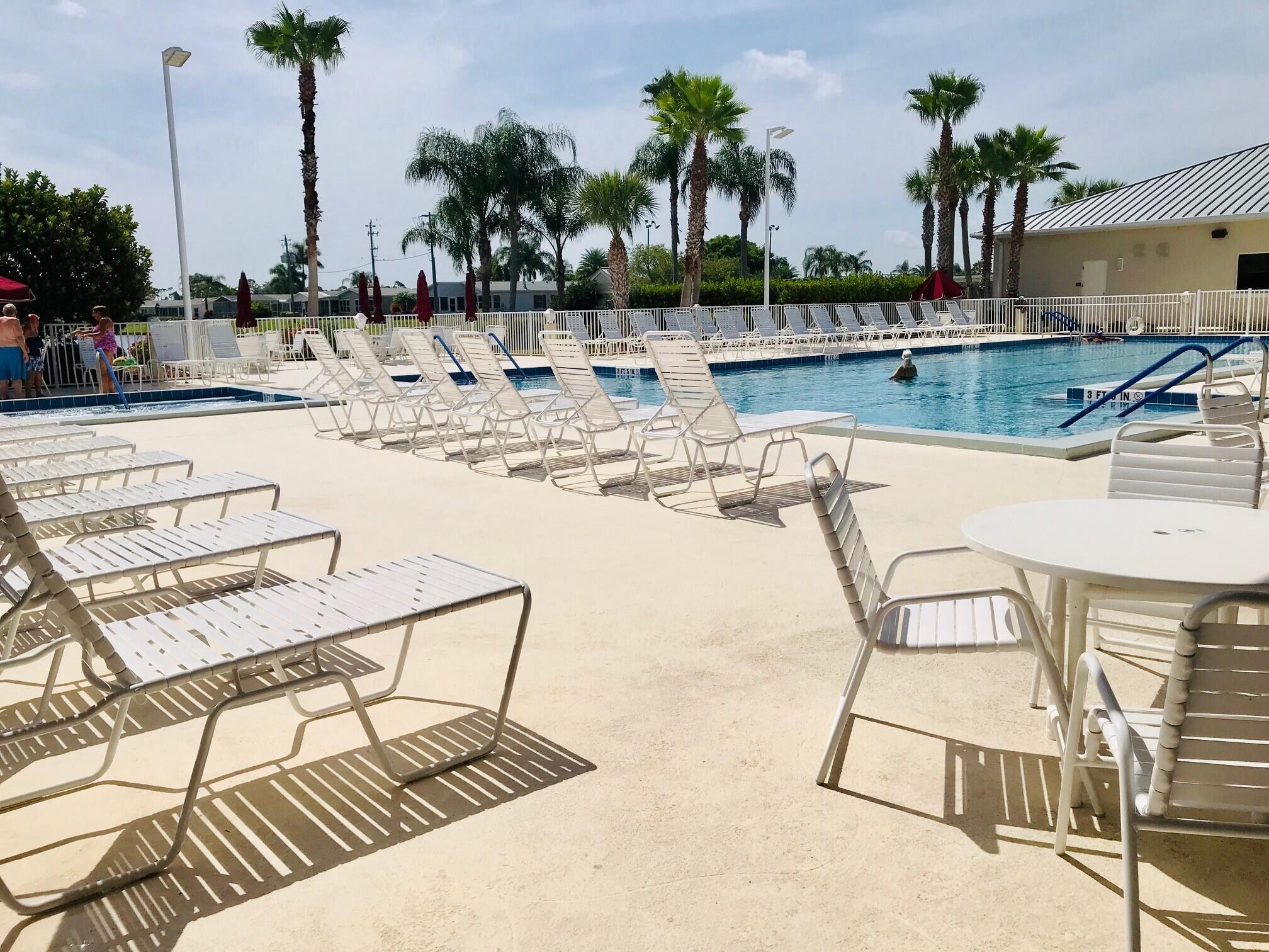 EAGLE'S RETREAT AT SAVANN - Residential