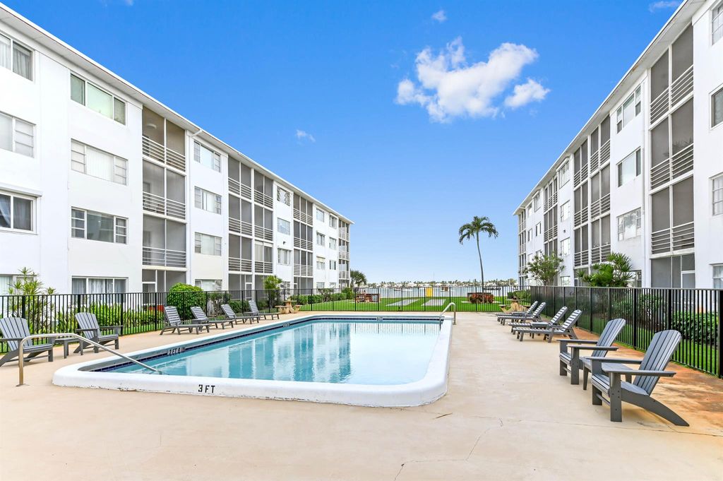 Photo of 4500 N Flagler Drive #D20, West Palm Beach, FL 33407 (MLS # R11147457)