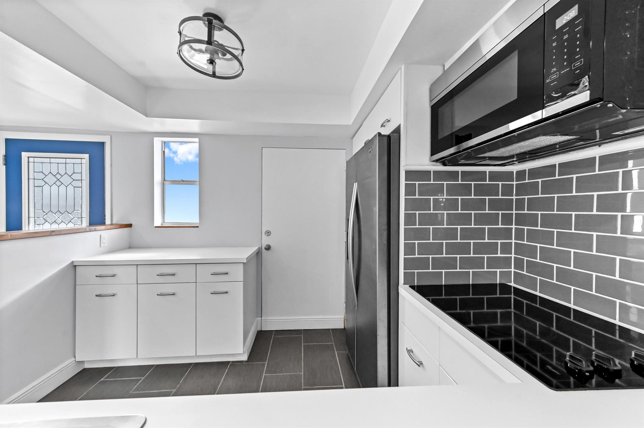 REGENCY SURF & RACQUET CL - Residential Lease