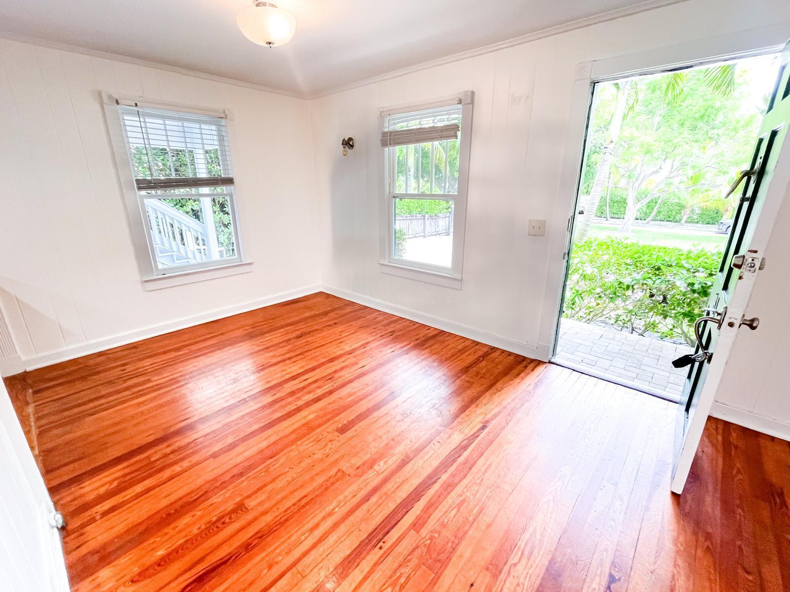 GRANDVIEW HEIGHTS - Residential Lease