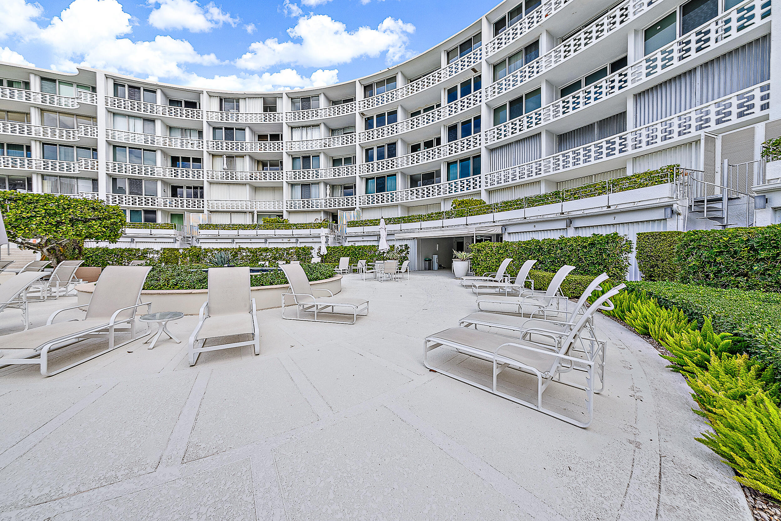 Regency Of Palm Beach - Residential