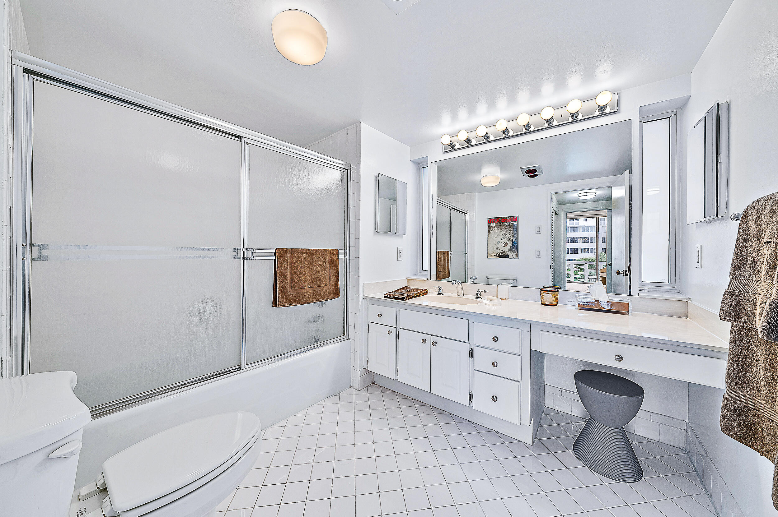 Regency Of Palm Beach - Residential