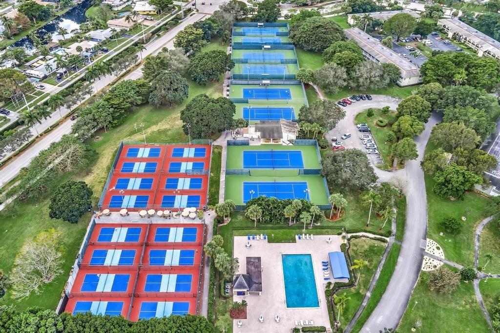GRANADA VILLAGE CONDO - Residential