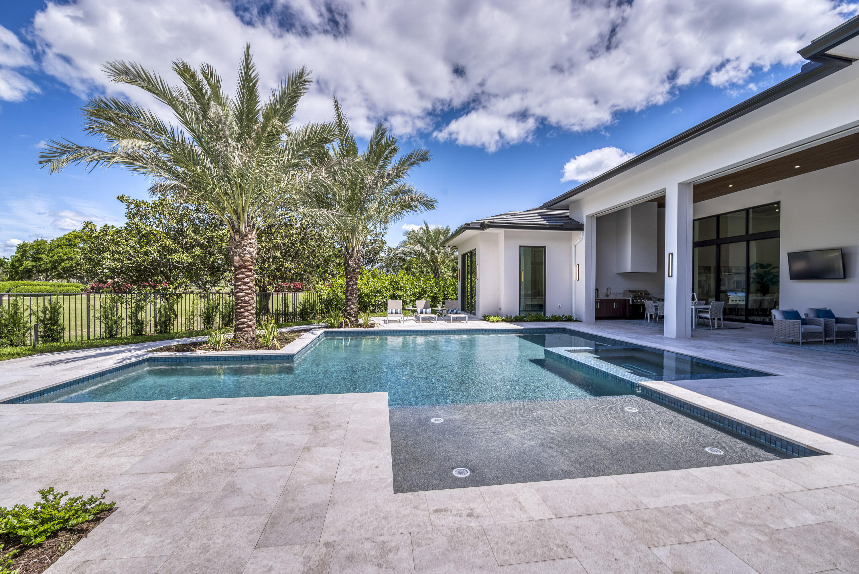 Admirals Cove - Residential