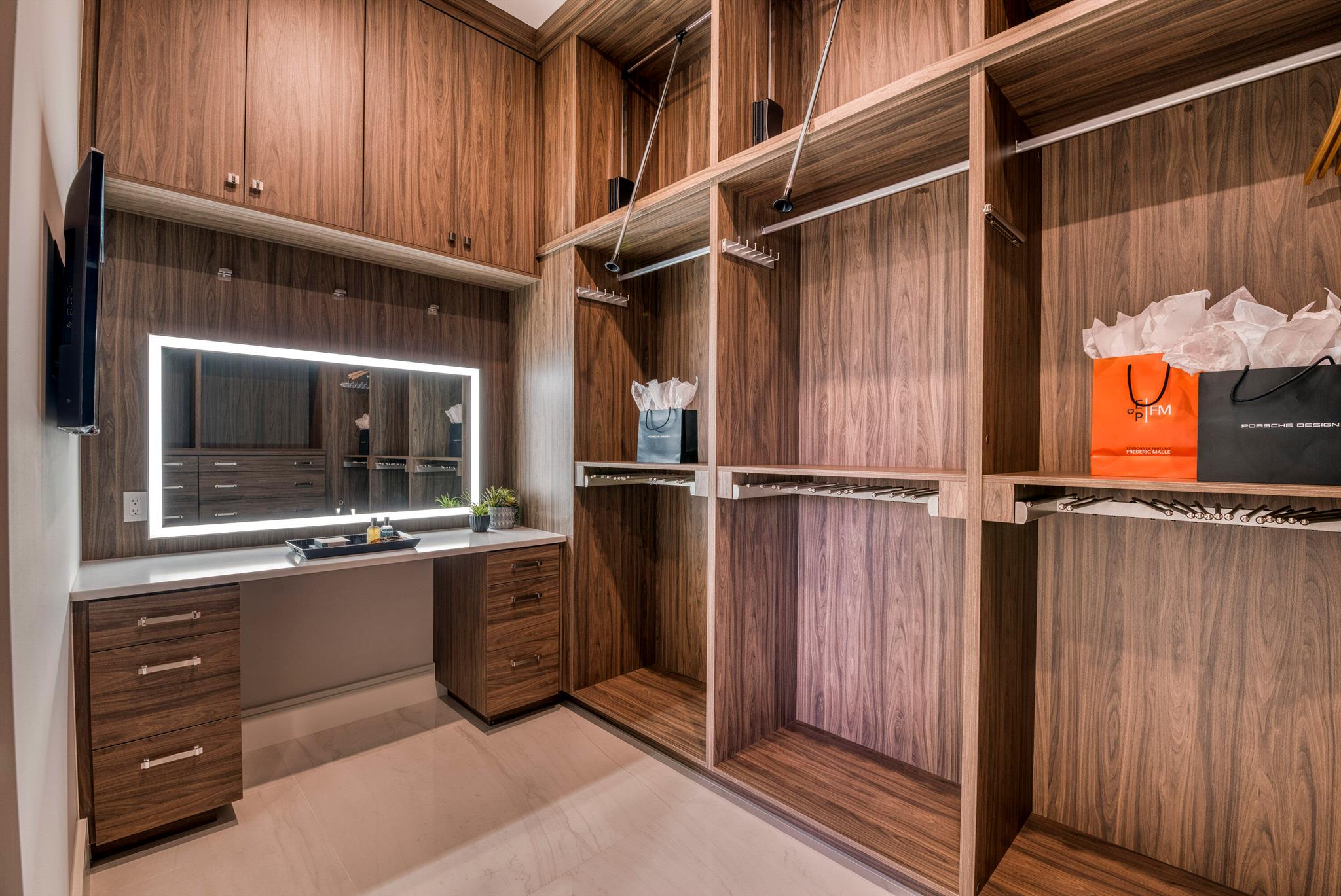 Admirals Cove - Residential