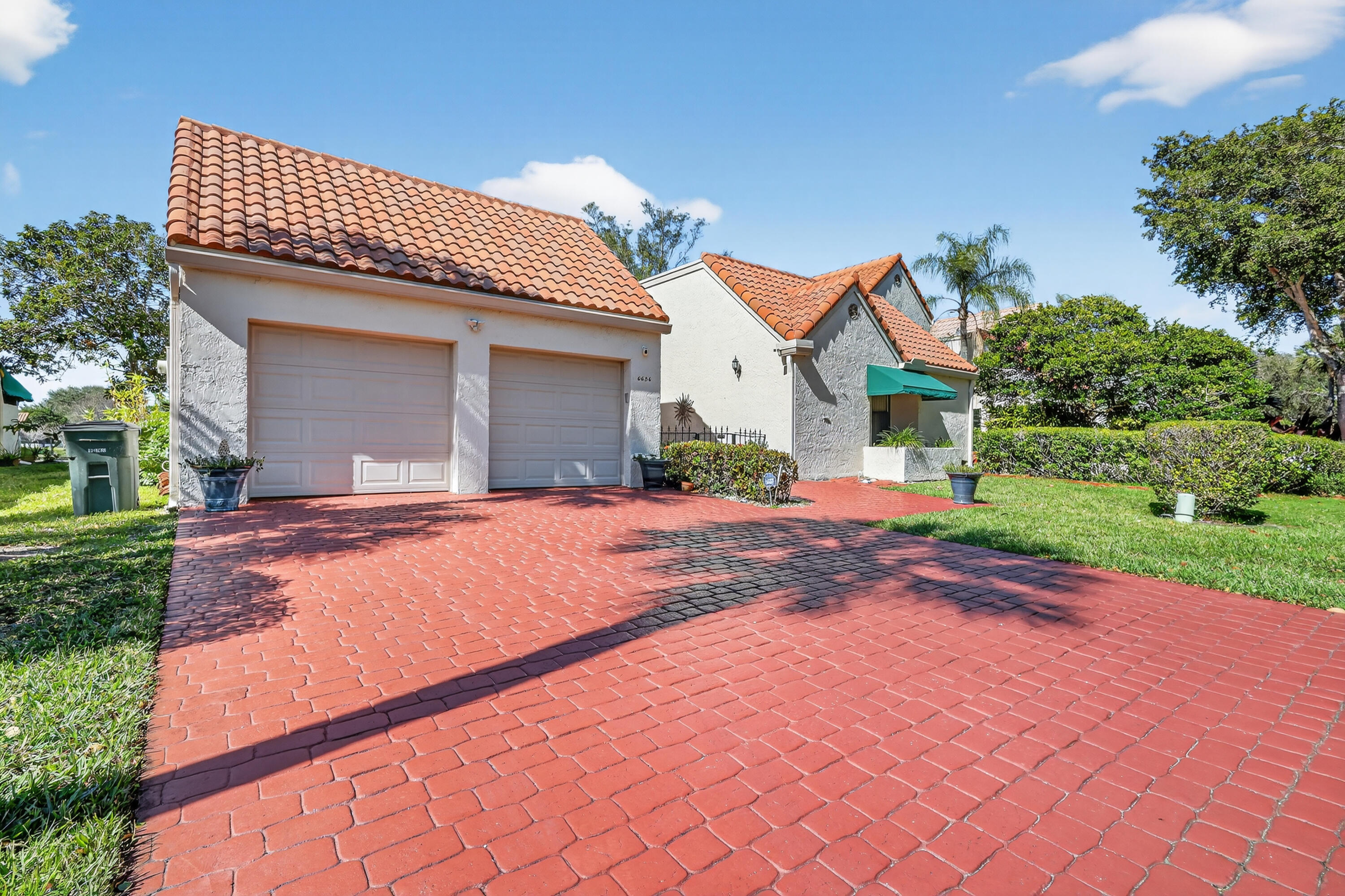 6656 Las Flores Drive