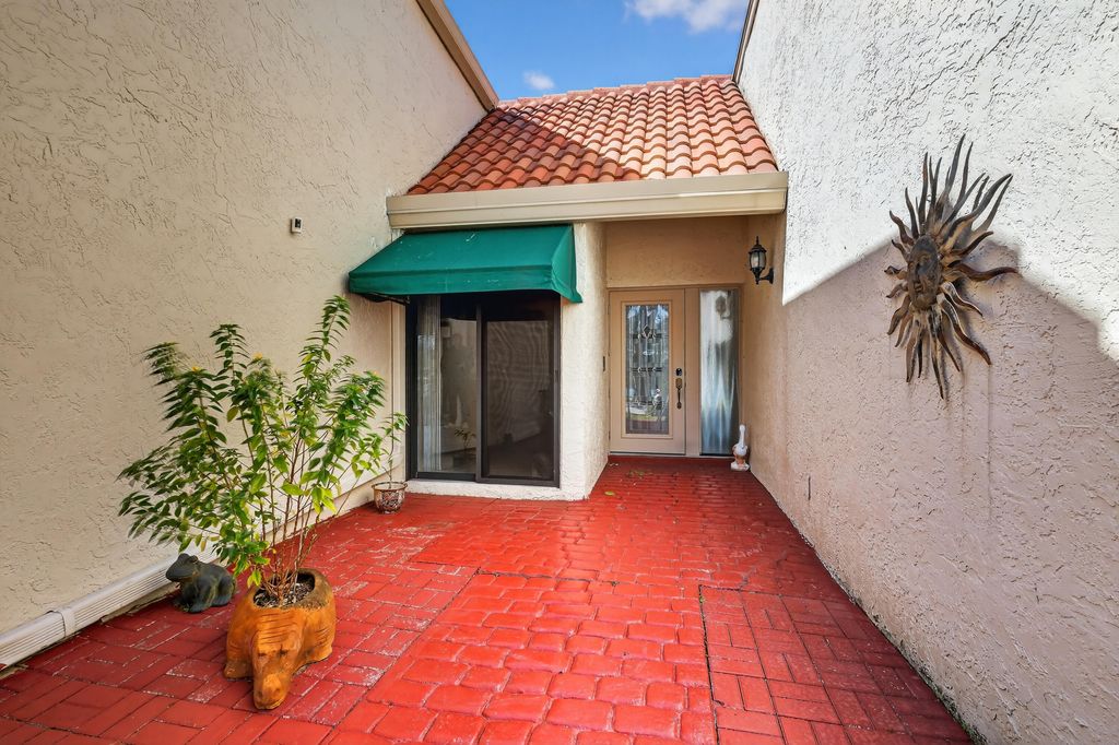 Photo of 6656 Las Flores Drive, Boca Raton, FL 33433 (MLS # R11159143)