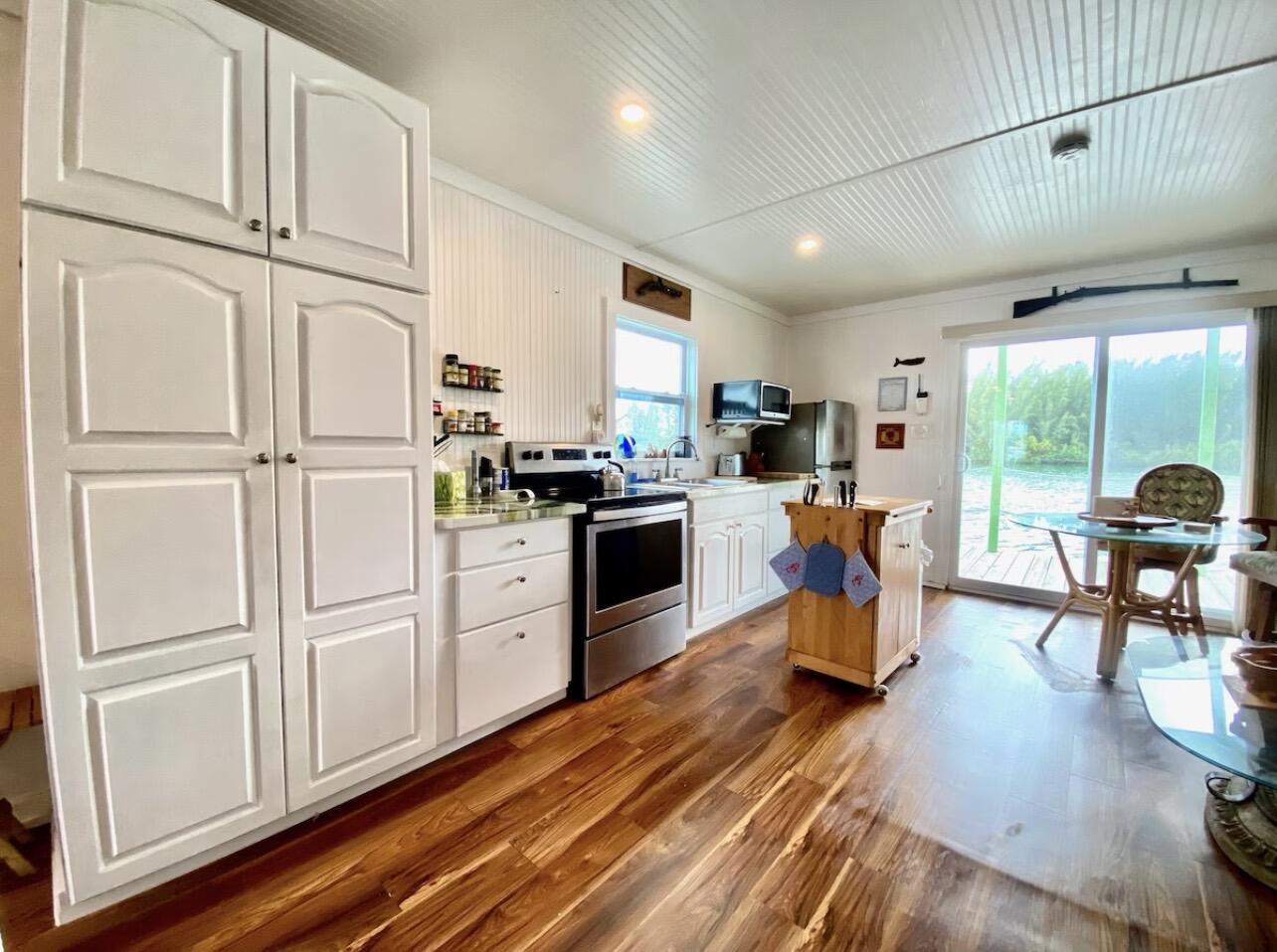 STOCK ISLAND MARINA VILLAGE CONDOMINIUM - Land