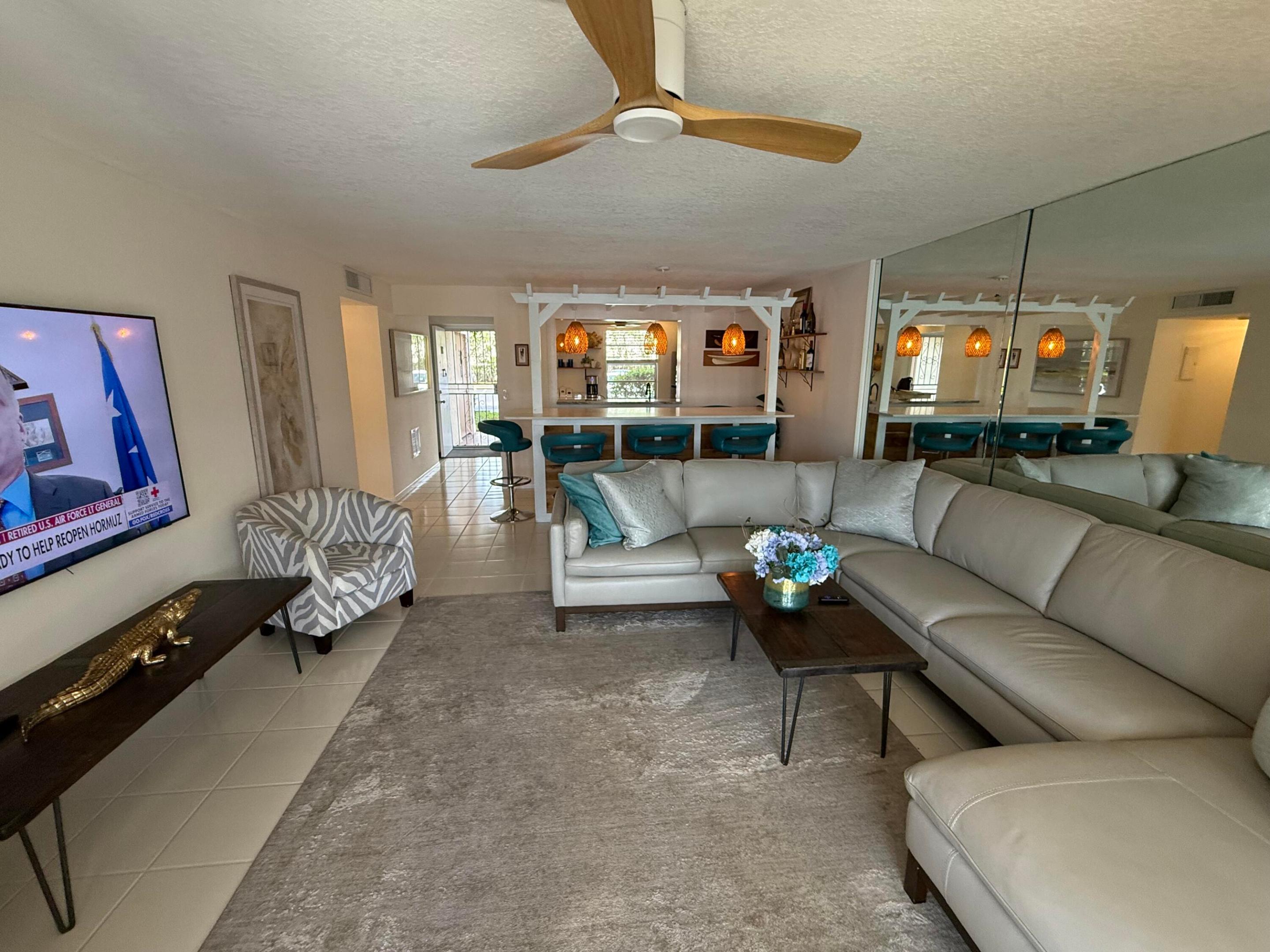 MEADOWBROOK LAKES VIEW CONDO - Residential Lease