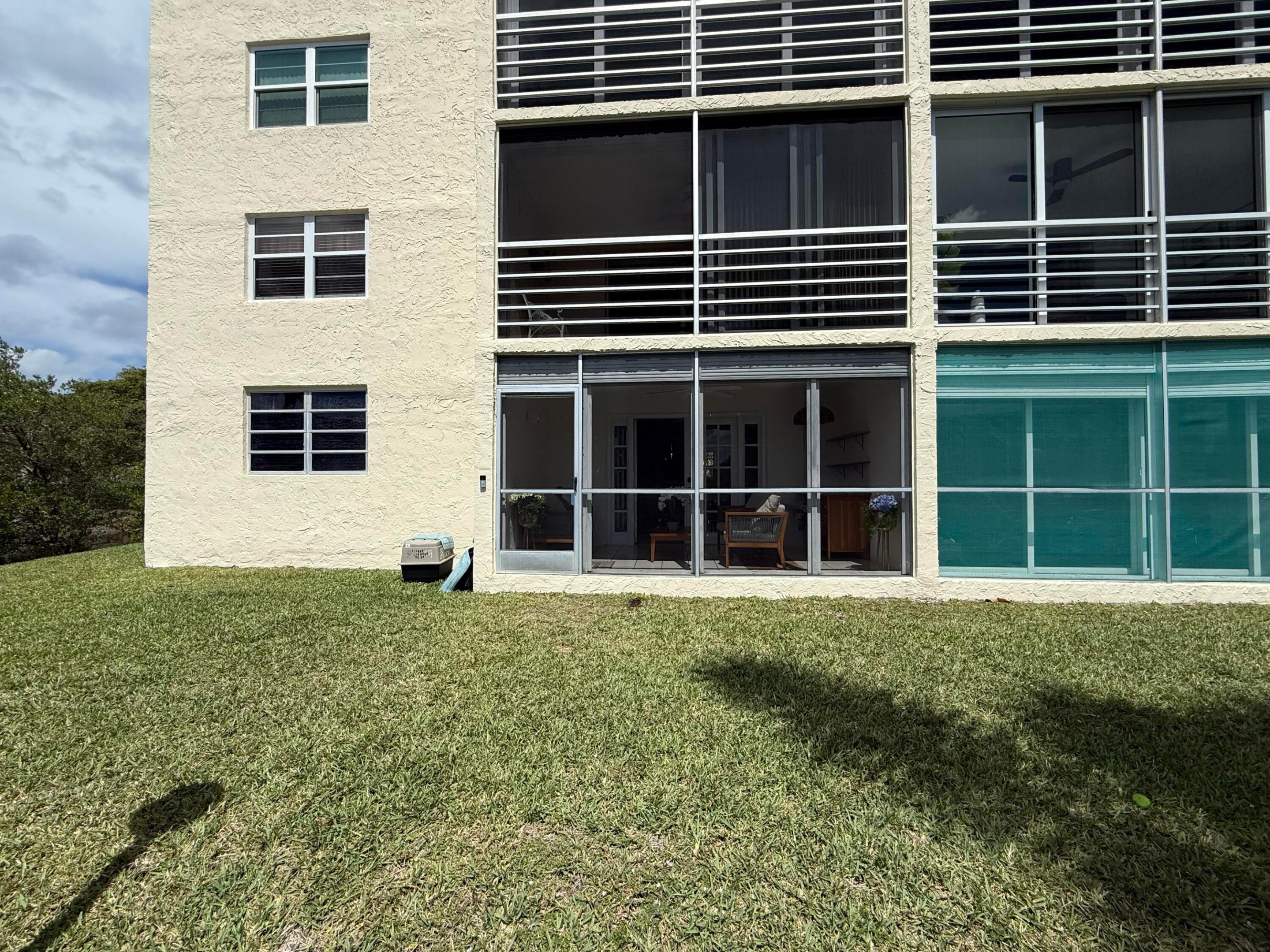 MEADOWBROOK LAKES VIEW CONDO - Residential Lease