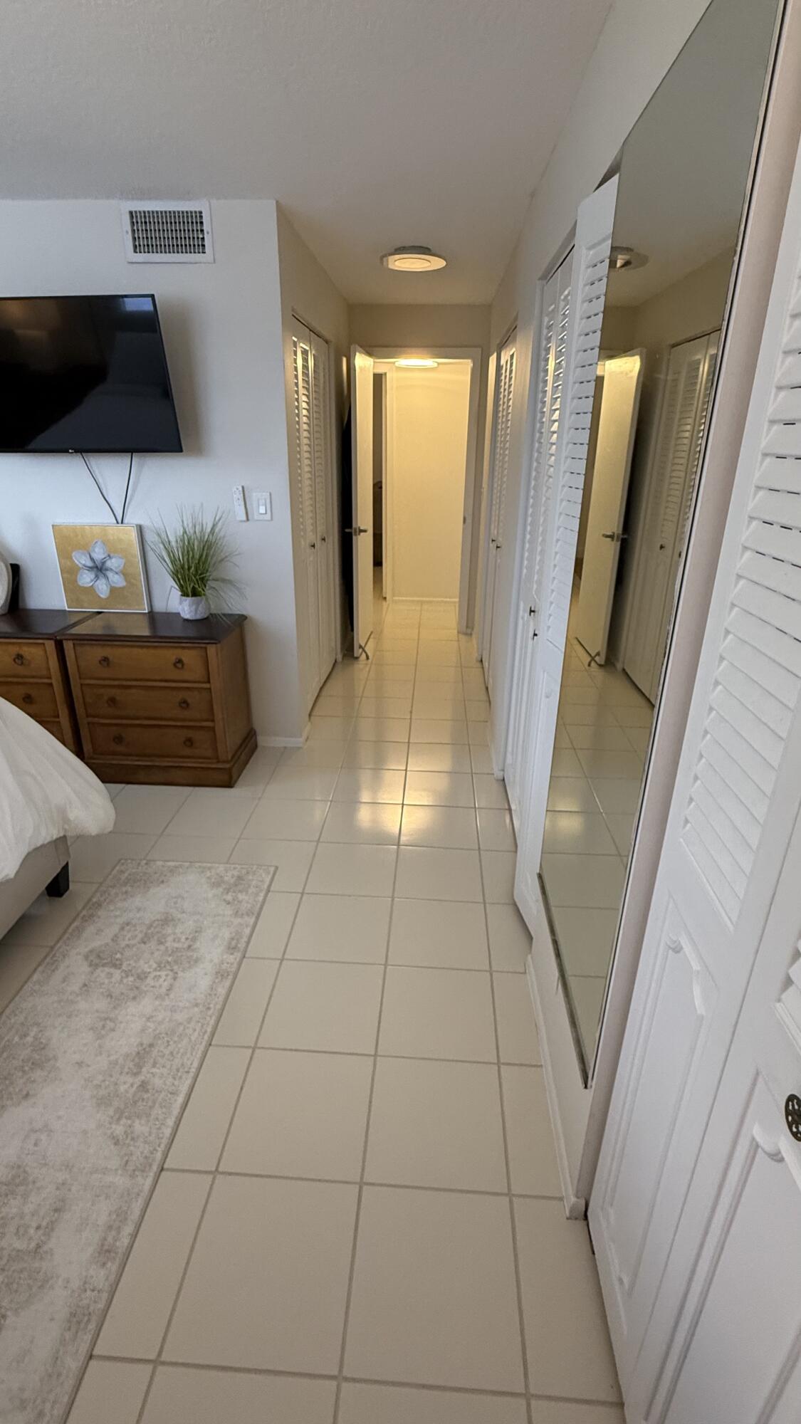MEADOWBROOK LAKES VIEW CONDO - Residential Lease