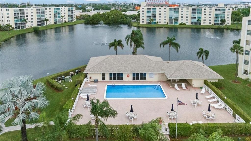 MEADOWBROOK LAKES VIEW CONDO - Residential Lease