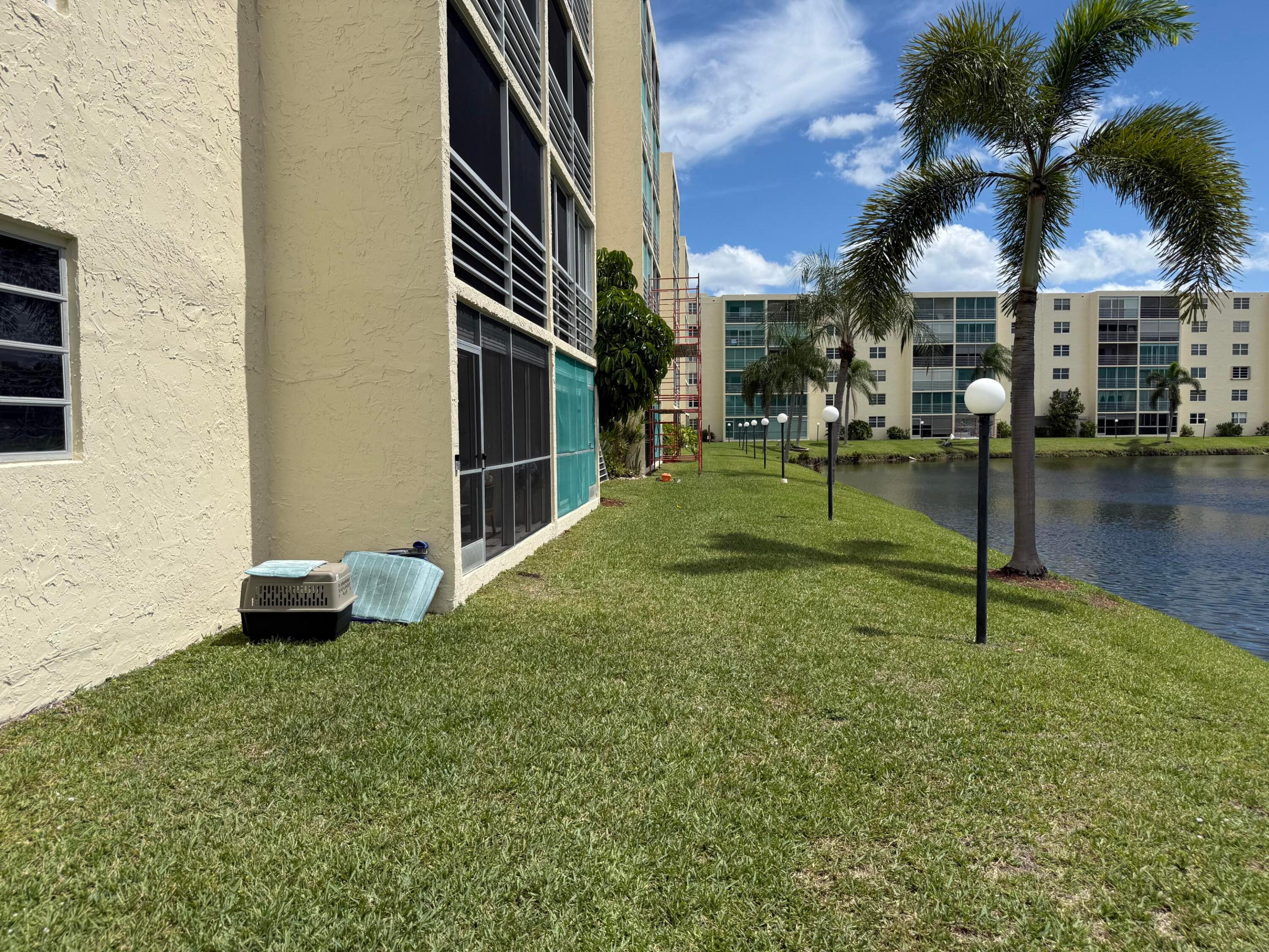 MEADOWBROOK LAKES VIEW CONDO - Residential Lease