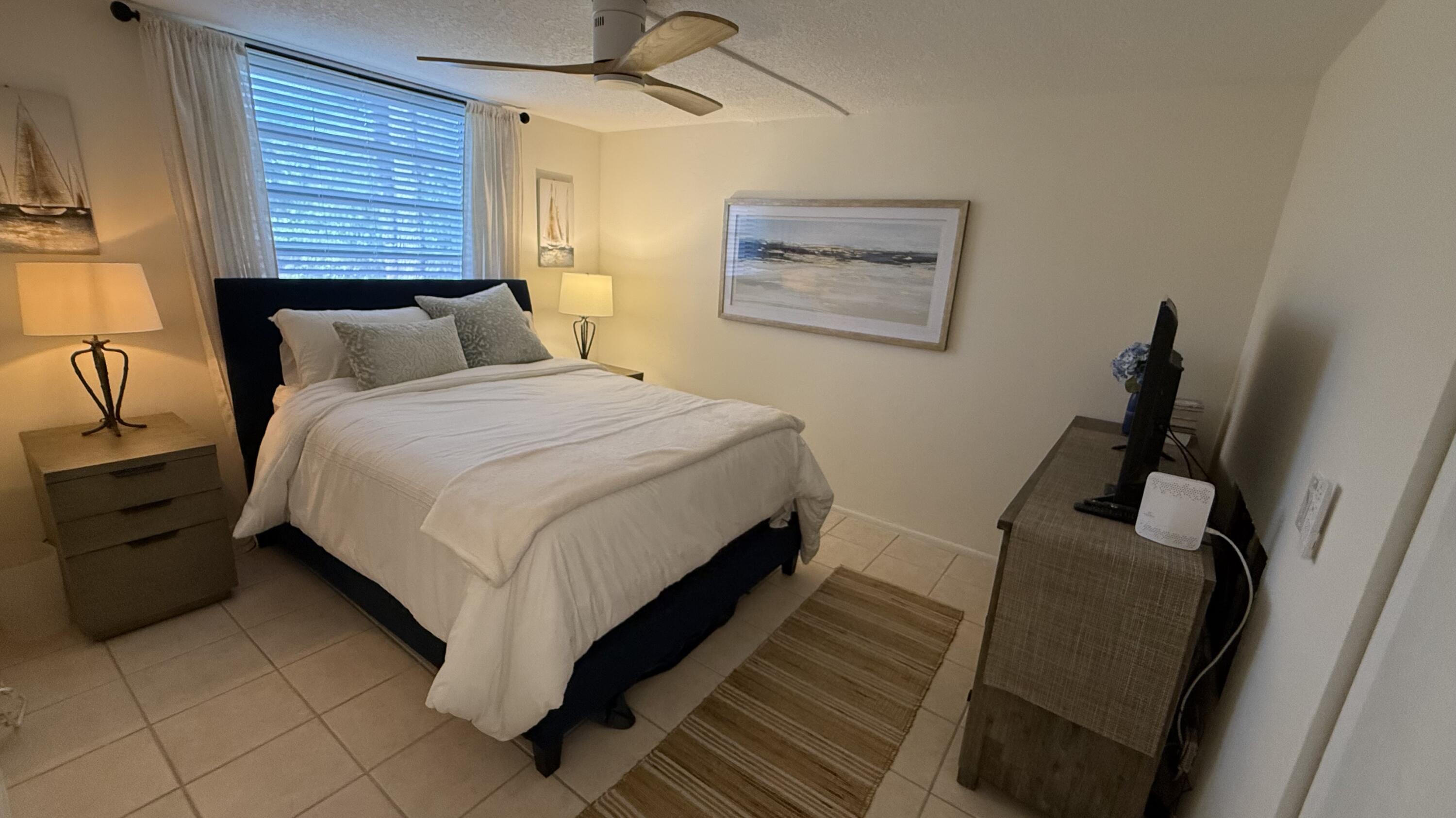 MEADOWBROOK LAKES VIEW CONDO - Residential Lease