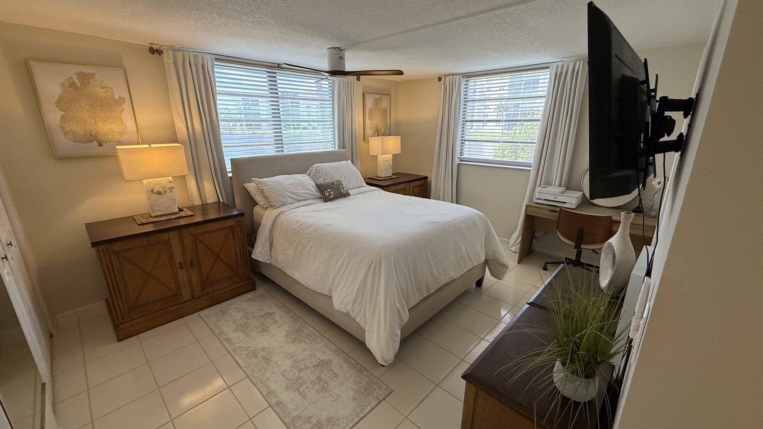 MEADOWBROOK LAKES VIEW CONDO - Residential Lease