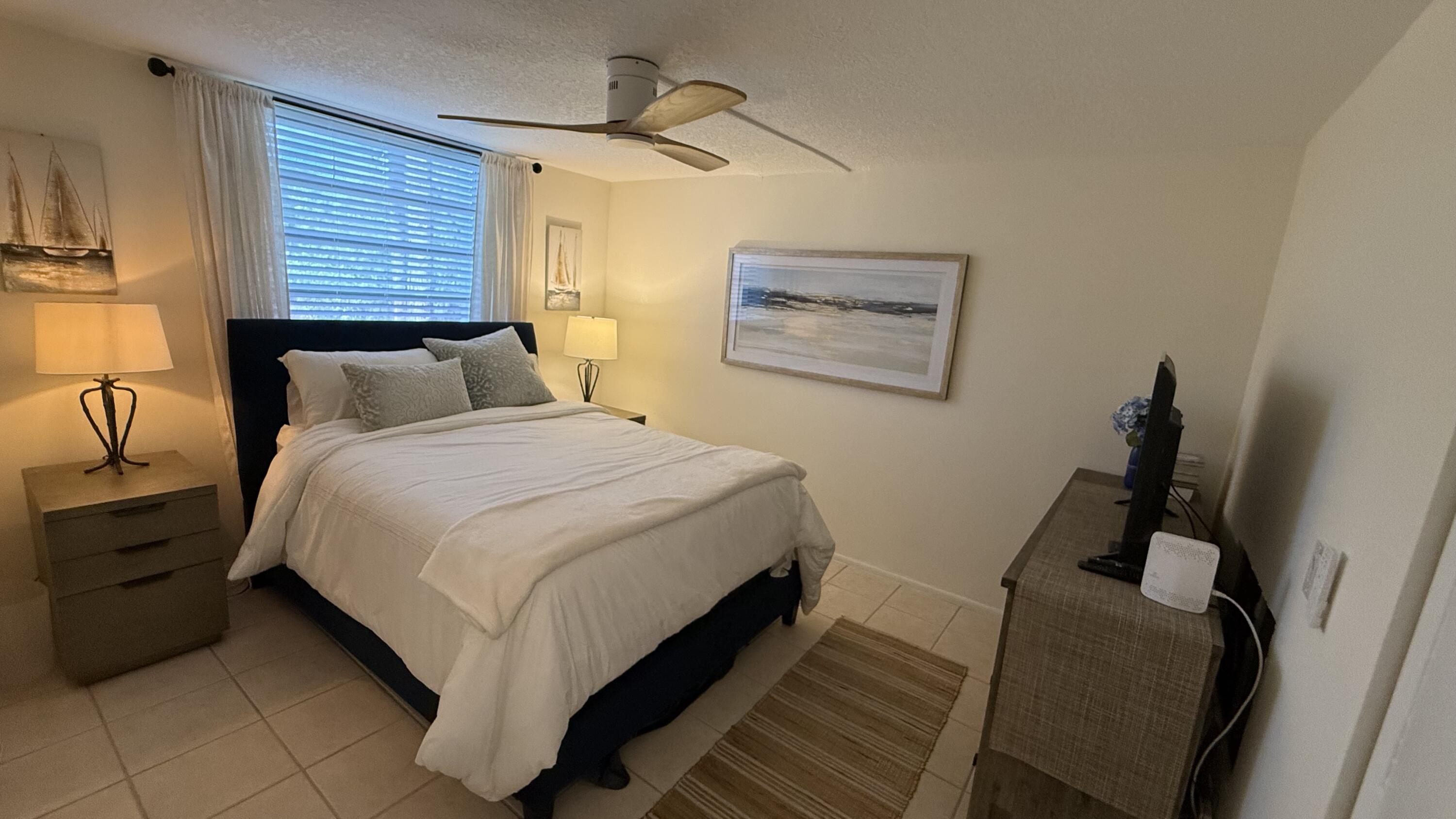 MEADOWBROOK LAKES VIEW CONDO - Residential Lease