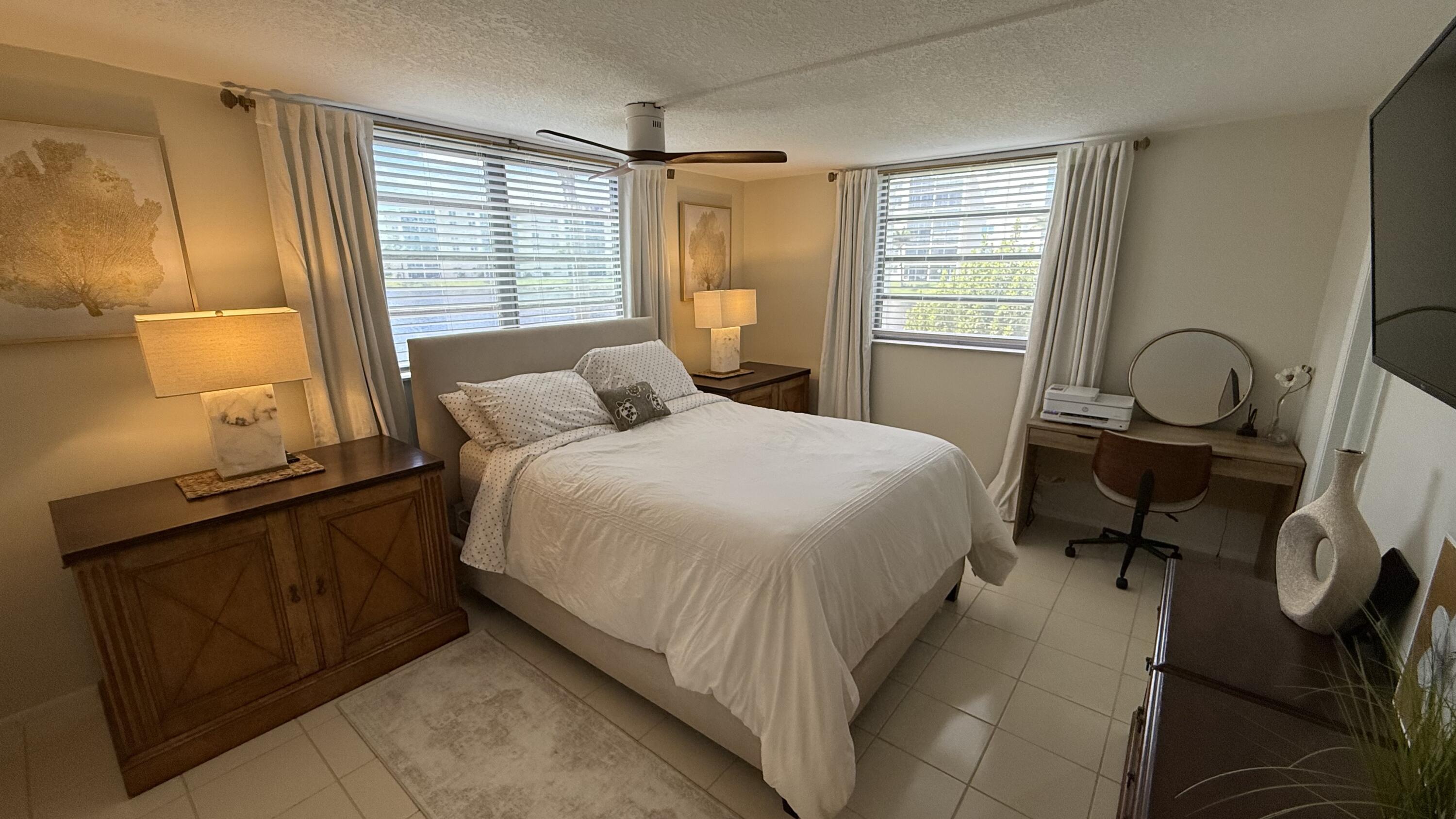 MEADOWBROOK LAKES VIEW CONDO - Residential Lease
