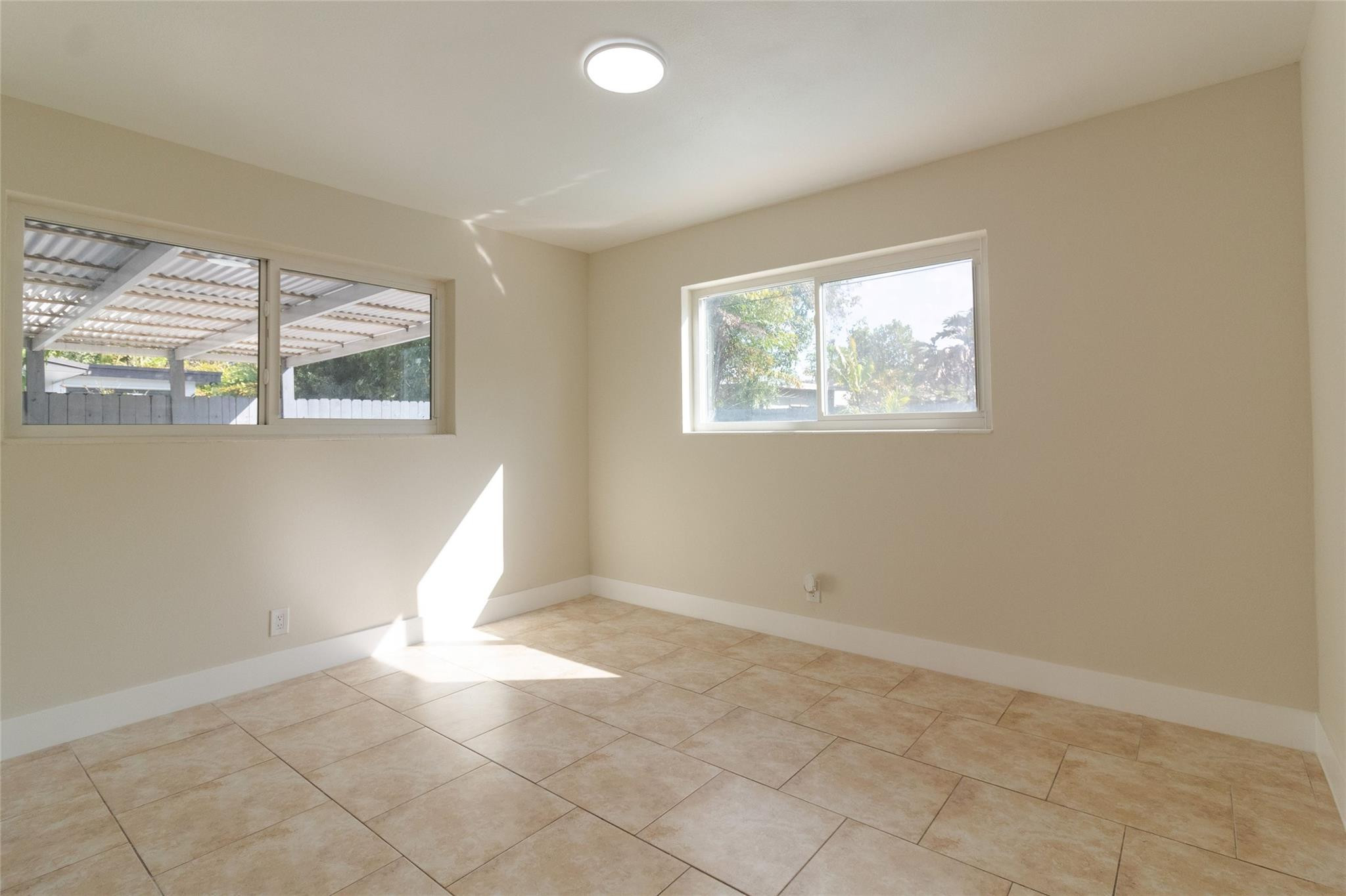 Fleetwood Manor Second Ad - Residential