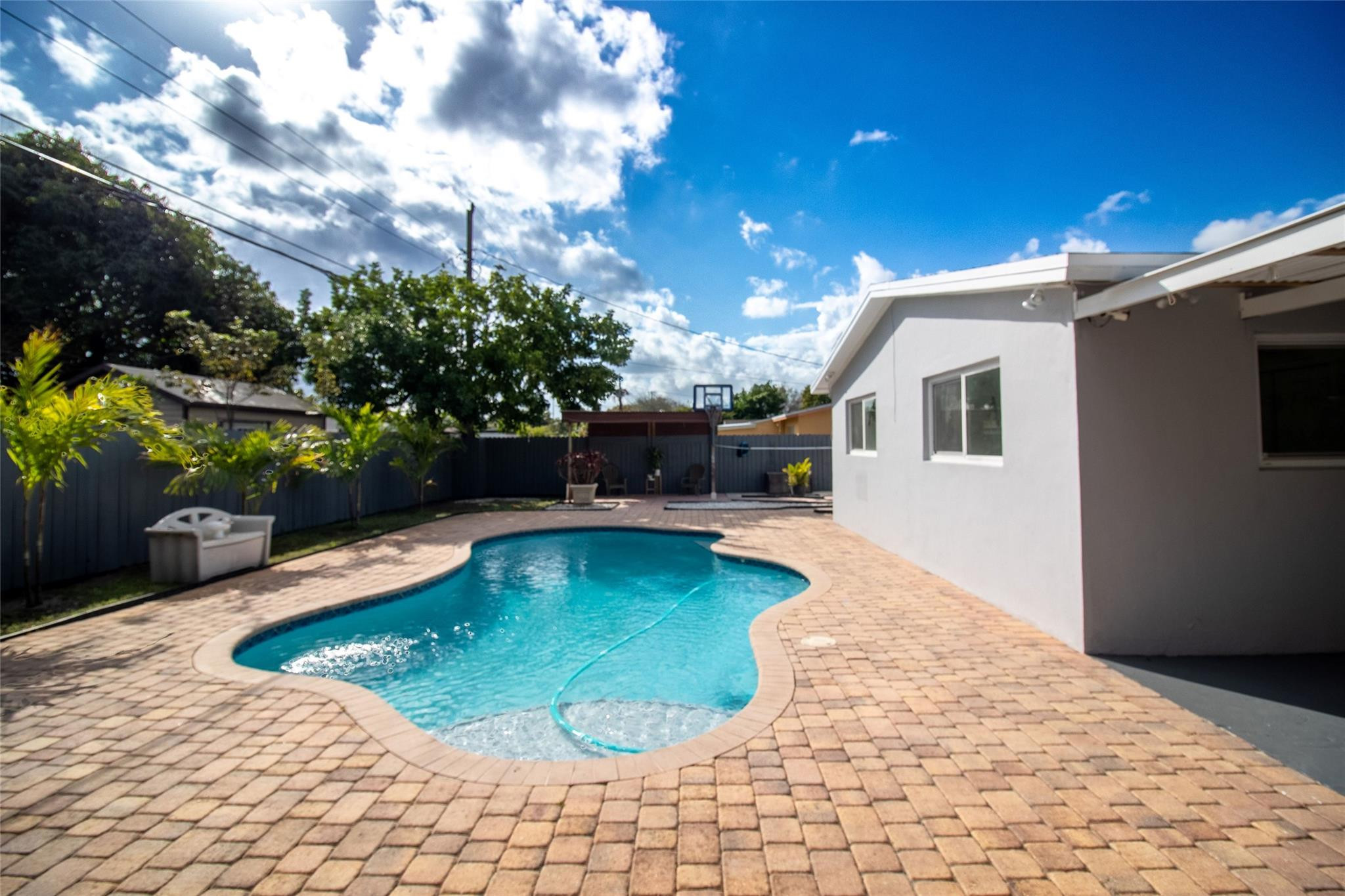 Fleetwood Manor Second Ad - Residential