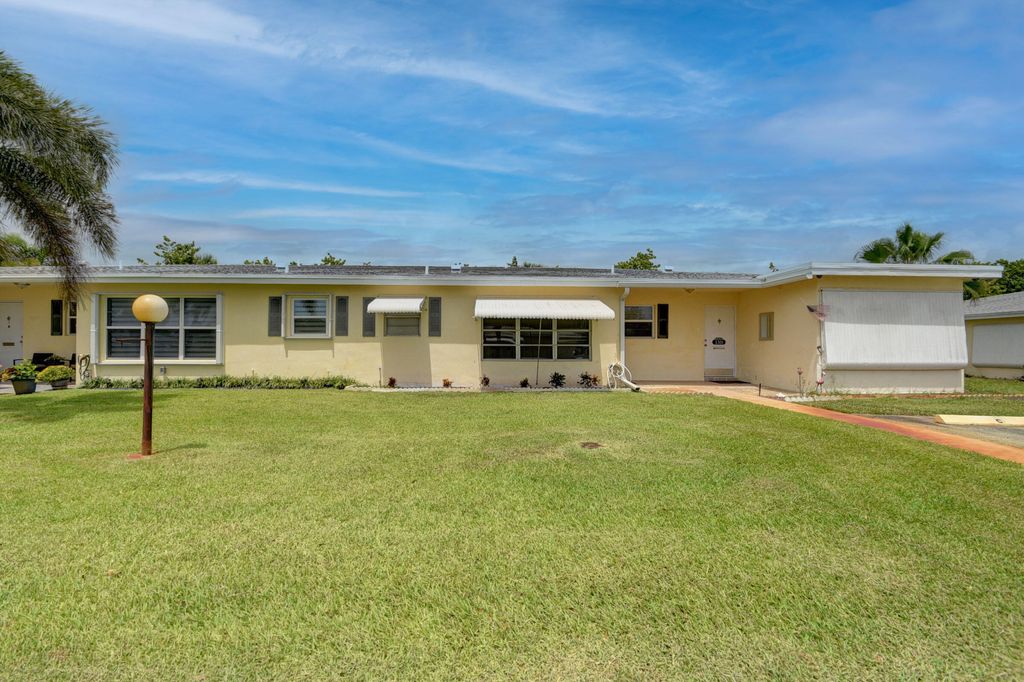 Photo of 3301 Valley Road #C, Boynton Beach, FL 33435 (MLS # R10802656)