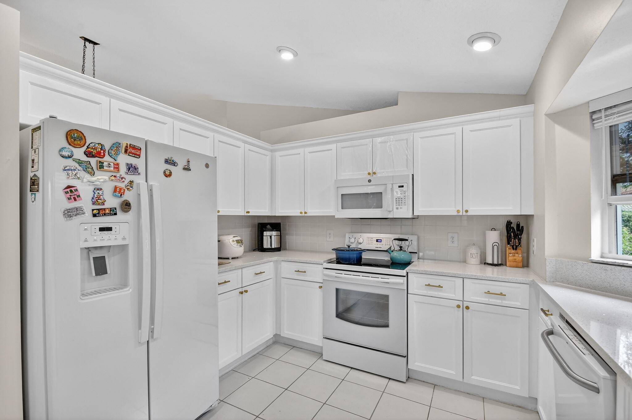 STONEGATE OF WELLINGTON - Residential