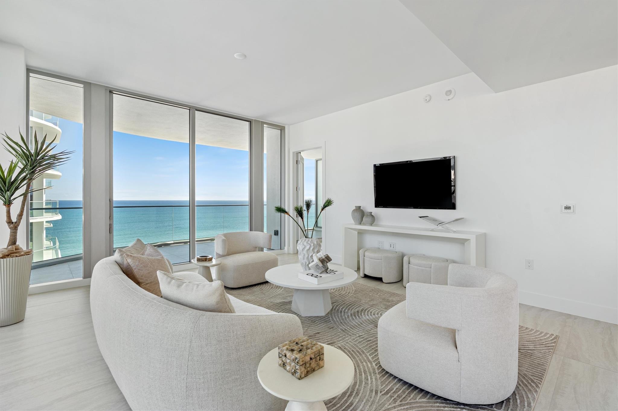 Selene - Residential