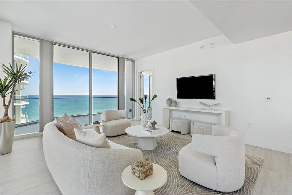 Photo of 153 N Seabreeze Blvd #1405-S, Fort Lauderdale, FL 33304 (MLS # F10534826)