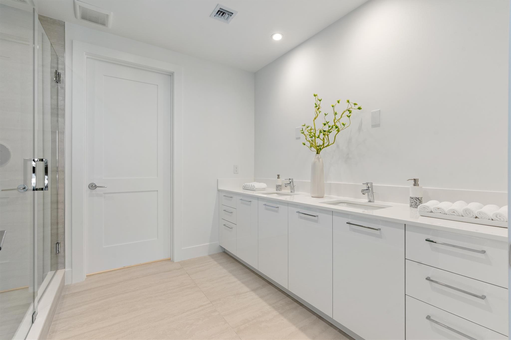 Selene - Residential