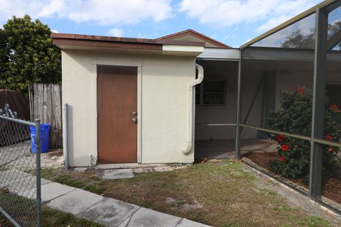 Tiny photo for 7620 Saint Andrews Road, Lake Worth, FL 33467 (MLS # R11161948)