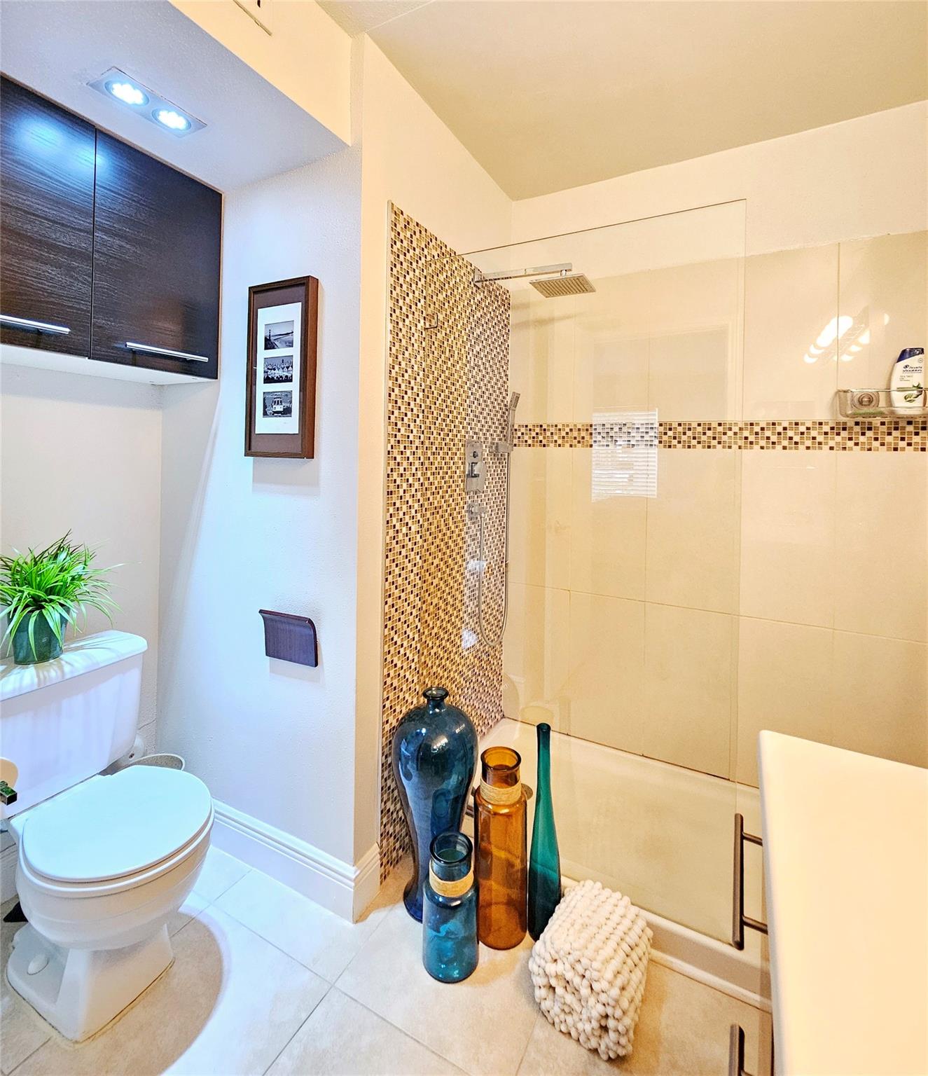 SAILBOAT POINT CONDO - Residential