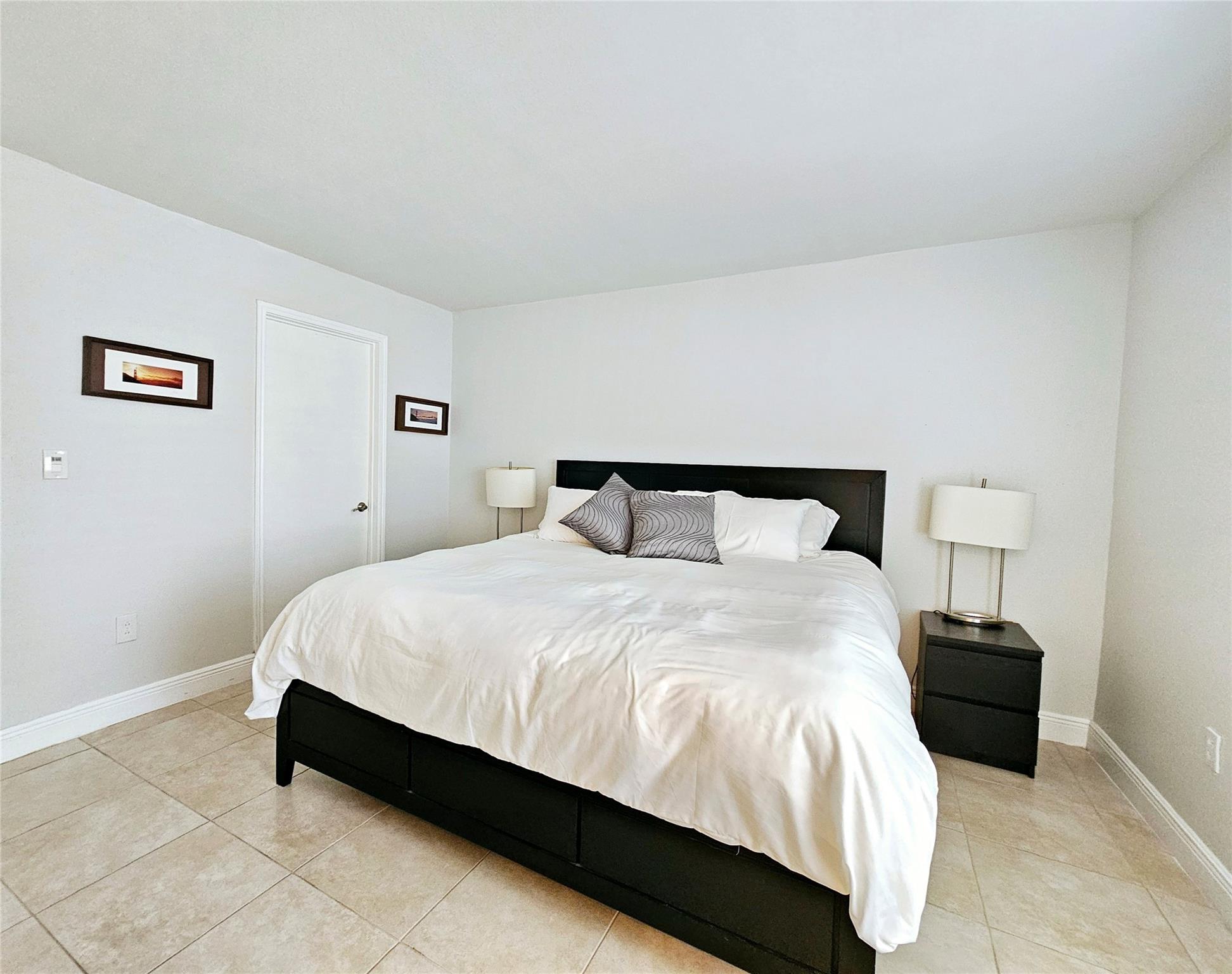 SAILBOAT POINT CONDO - Residential