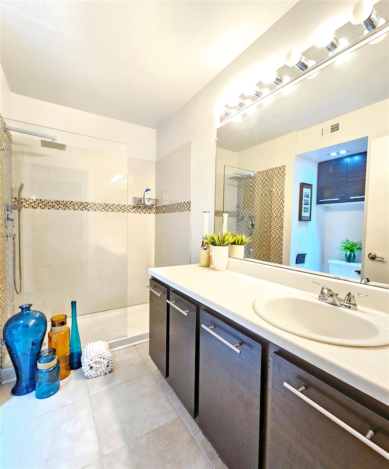 SAILBOAT POINT CONDO - Residential