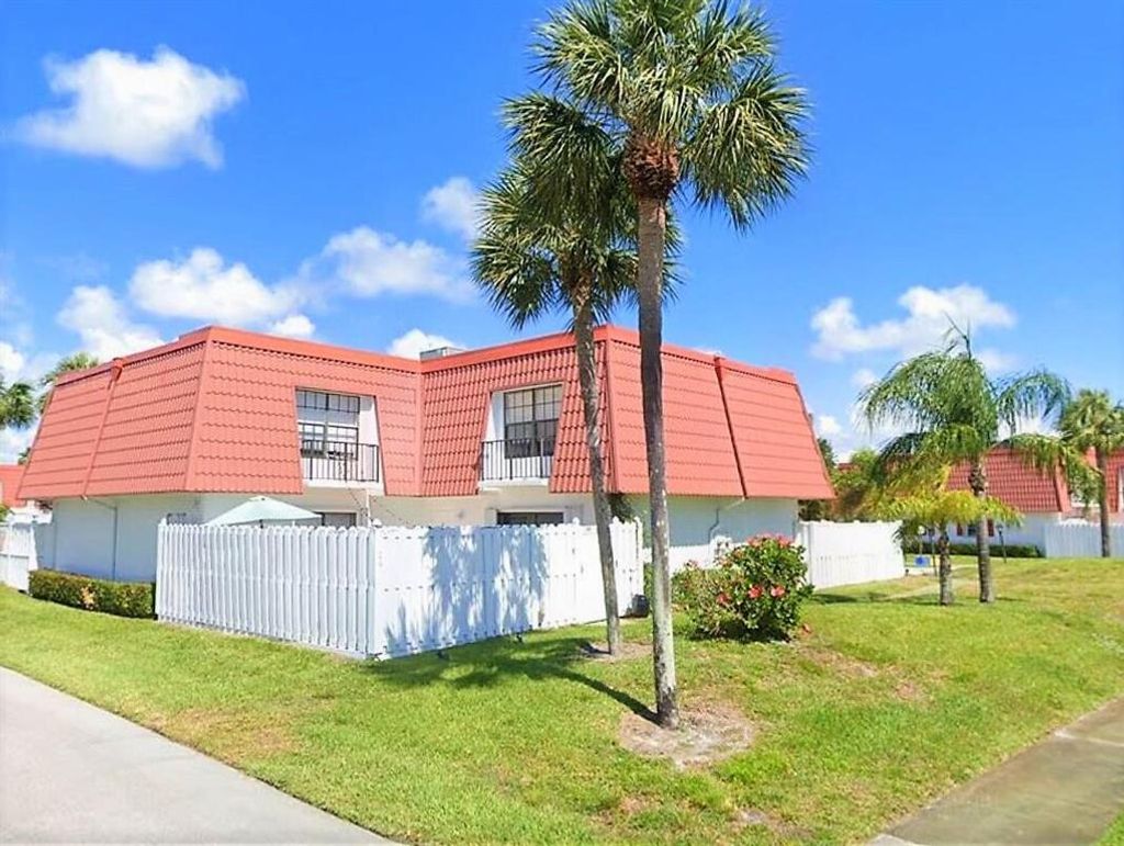 Photo of 1406 Princeton Lane #18d, Boynton Beach, FL 33426 (MLS # R10755985)
