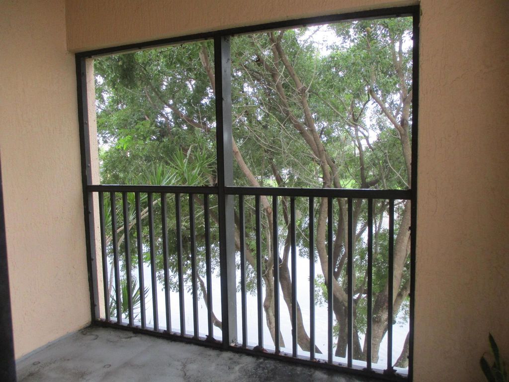 Photo of 2811 Grande Parkway #304, Palm Beach Gardens, FL 33410 (MLS # R10922976)