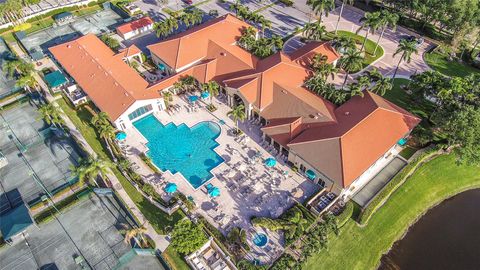 5065 Glenville Dr Boynton Beach FL 33437