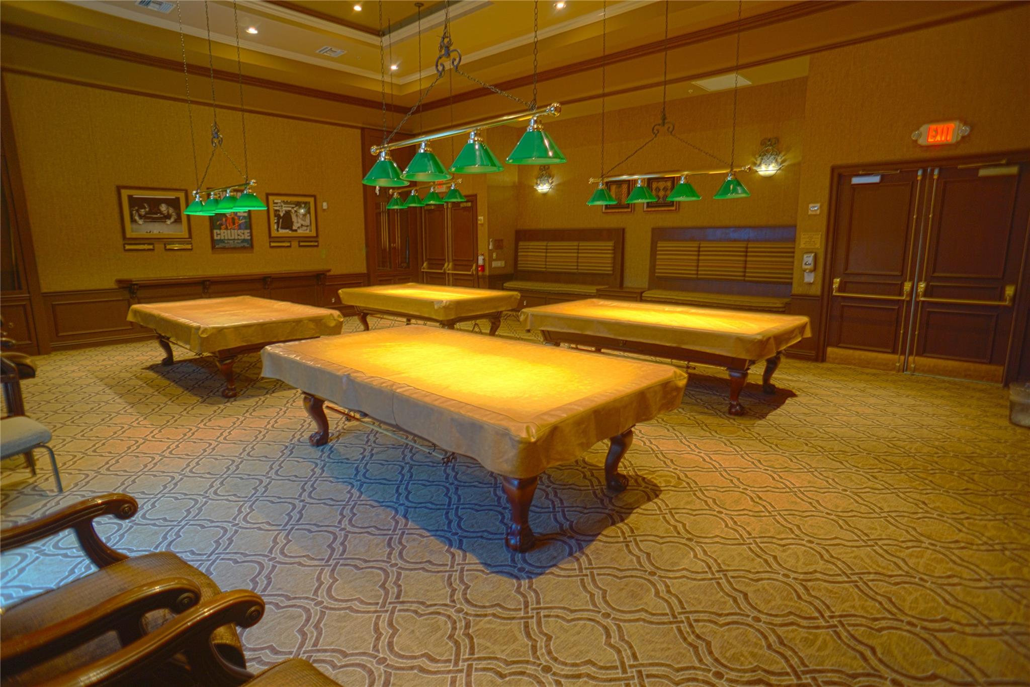 CASCADE LAKES - Residential