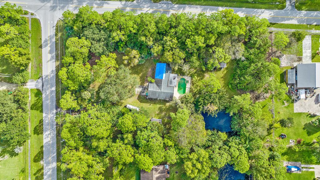 Photo of 12524 Tangerine Boulevard, Royal Palm Beach, FL 33412 (MLS # R10854388)