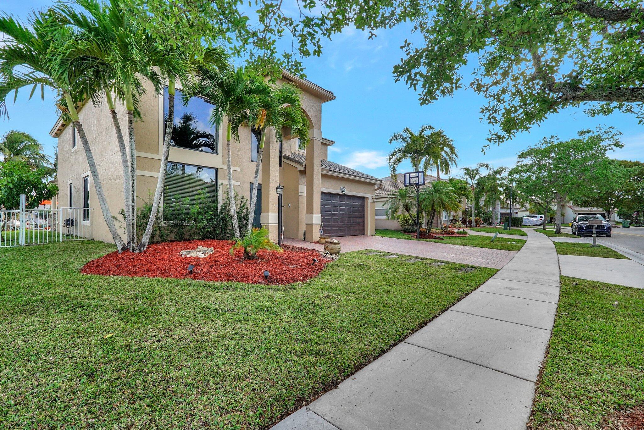 14274 NW 18th Manor