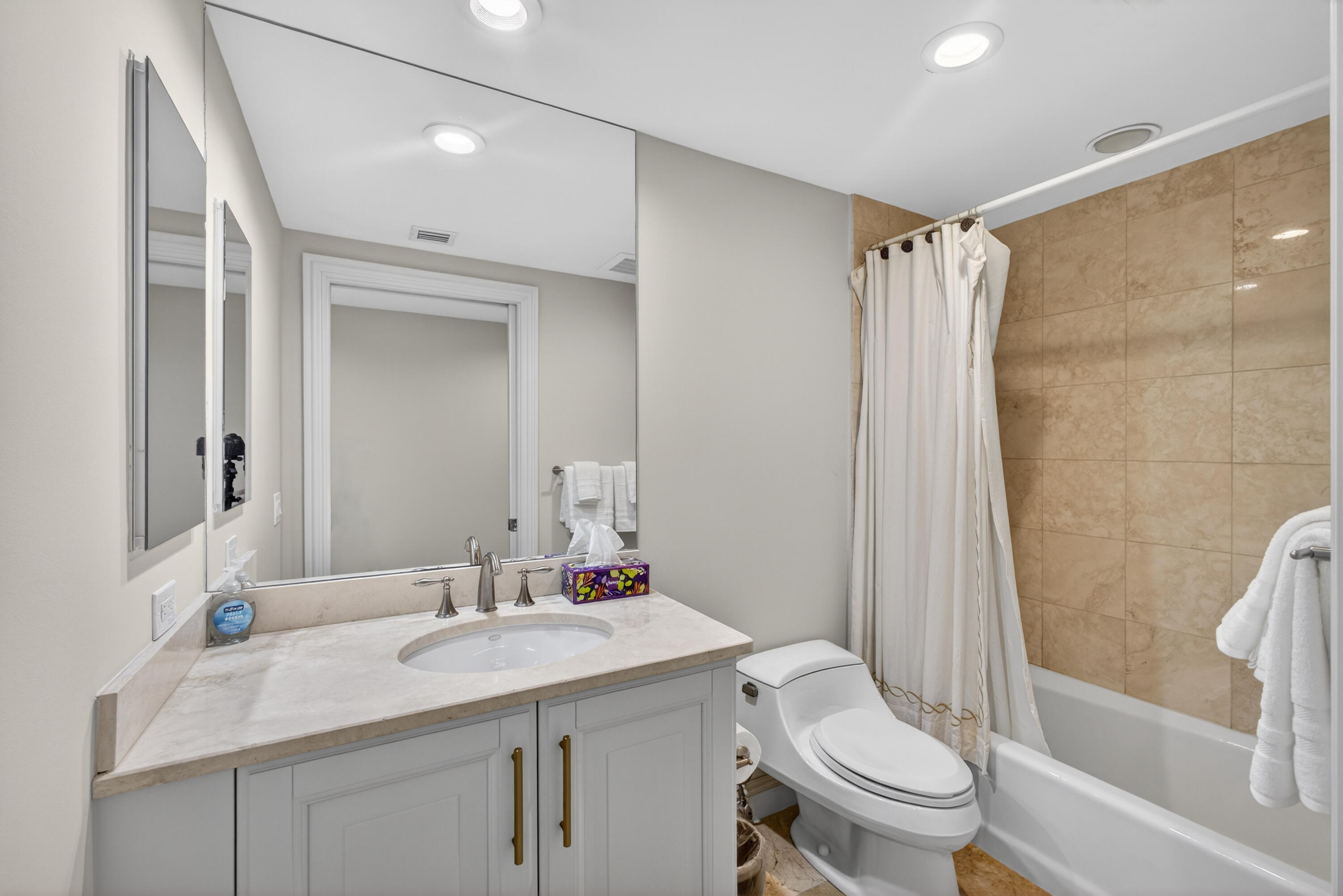 RESORT AT SINGER ISLAND RESIDENTIAL CONDO - Residential