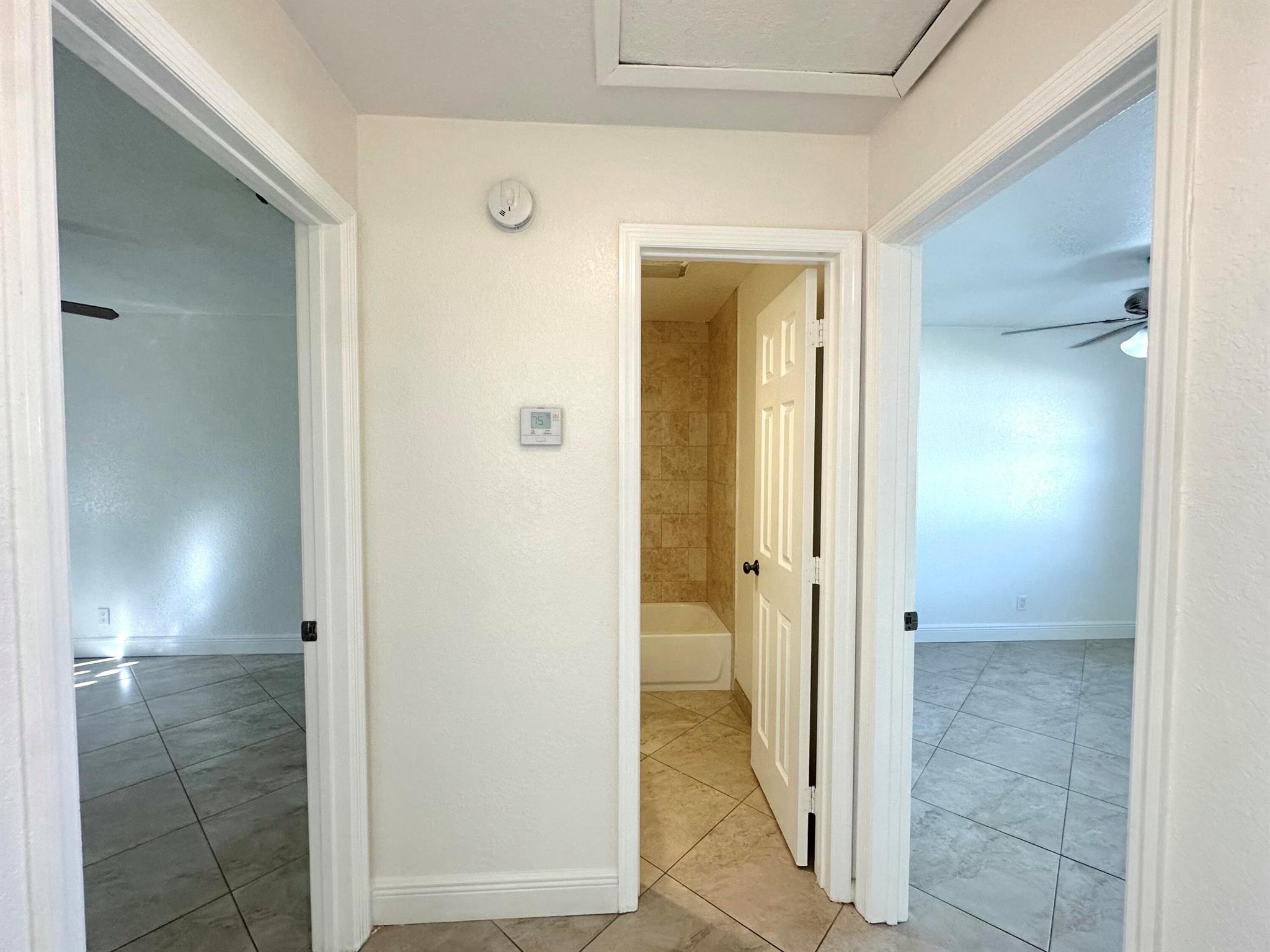 MODEL LAND CO - Residential Lease