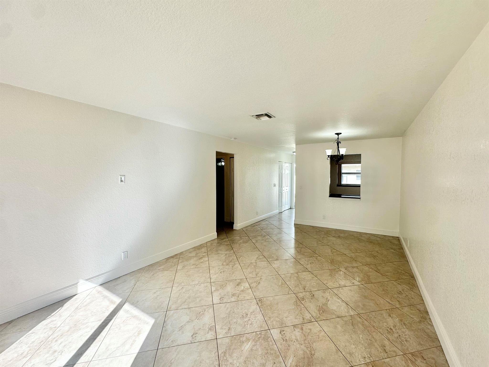 MODEL LAND CO - Residential Lease