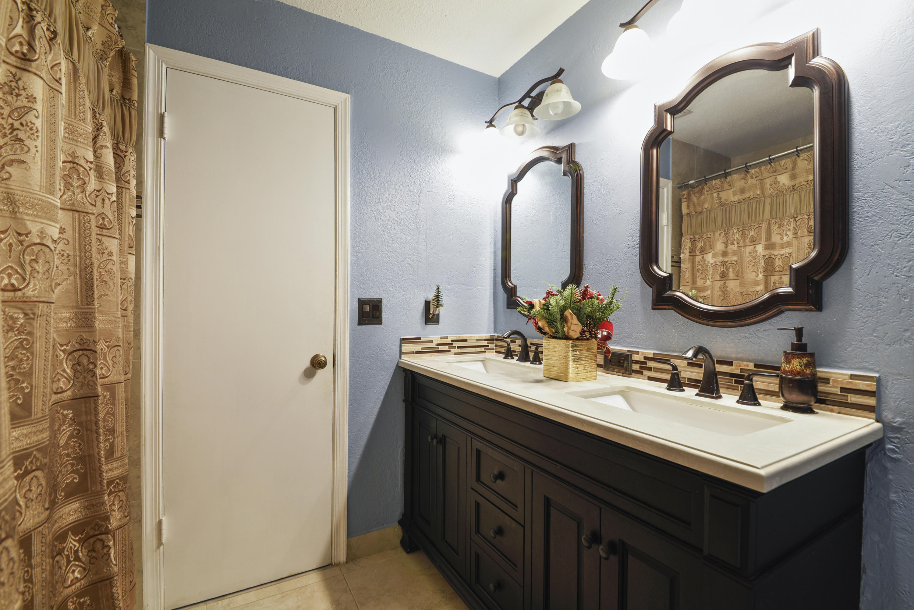 BROOKWOOD GARDENS - Residential