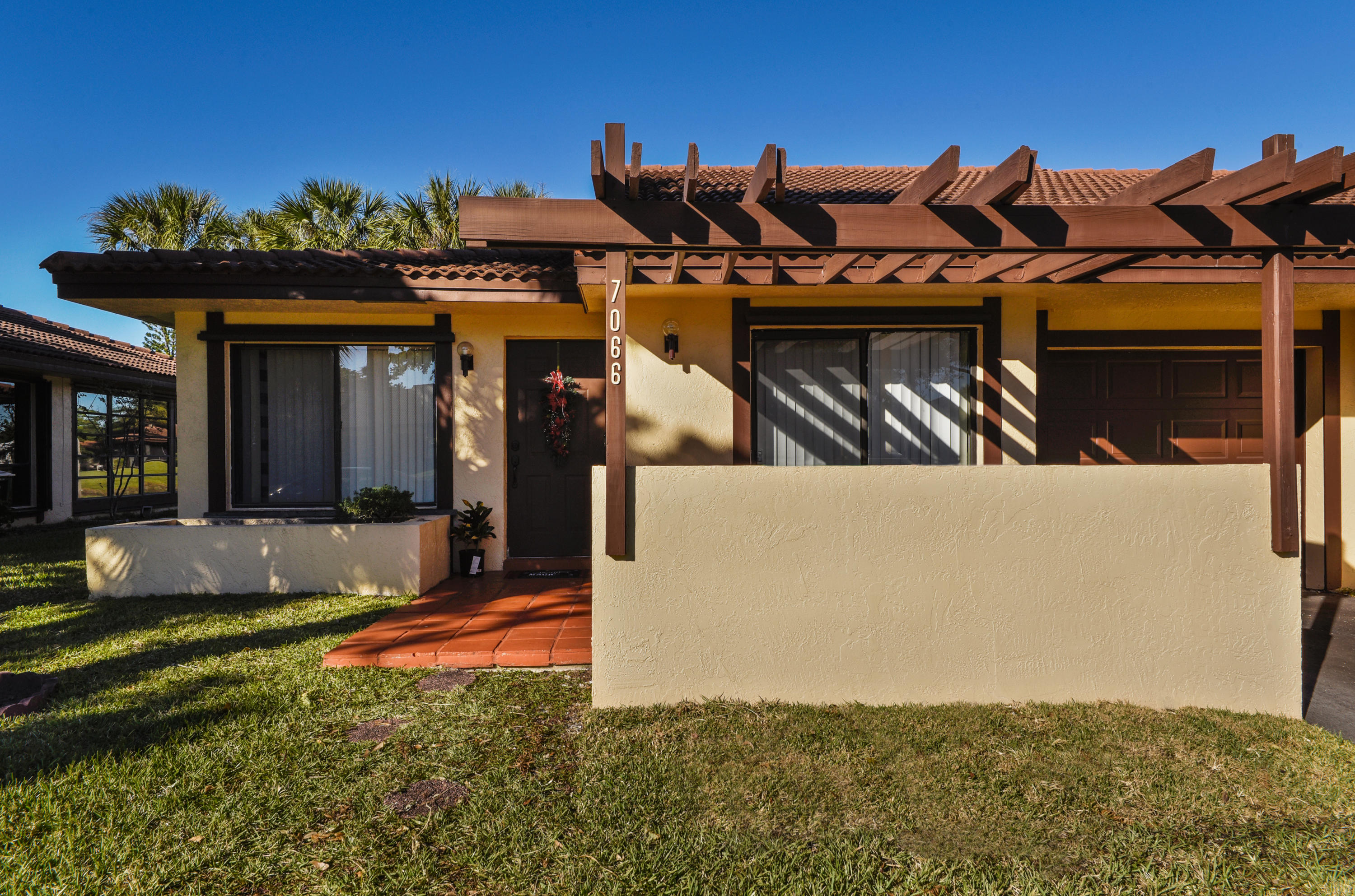 BROOKWOOD GARDENS - Residential