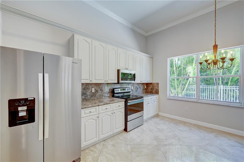 Nautica 164-36 B - Residential