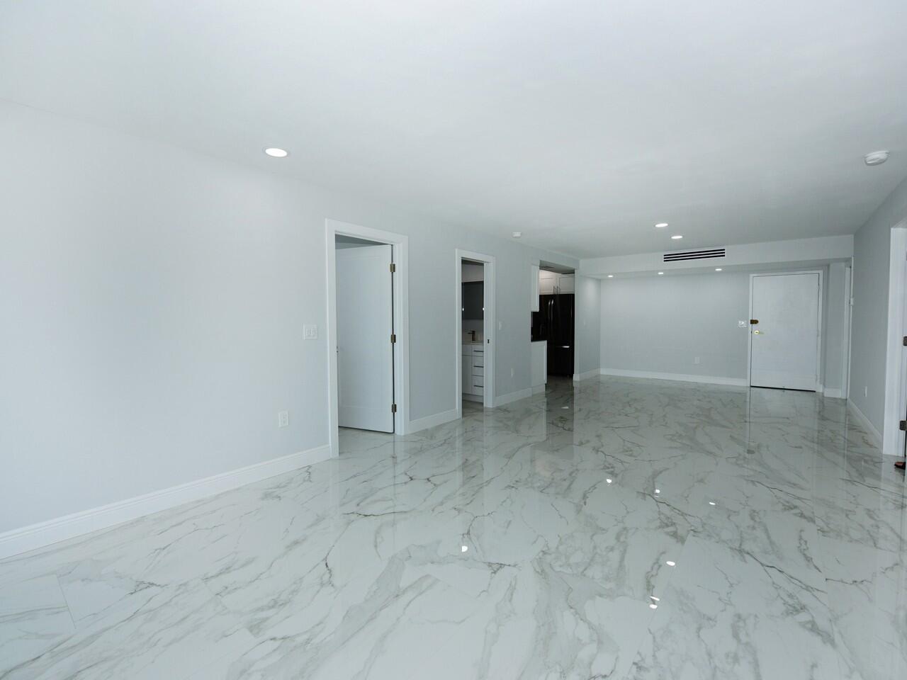PATRICIAN OF PALM BEACH CONDO - Residential