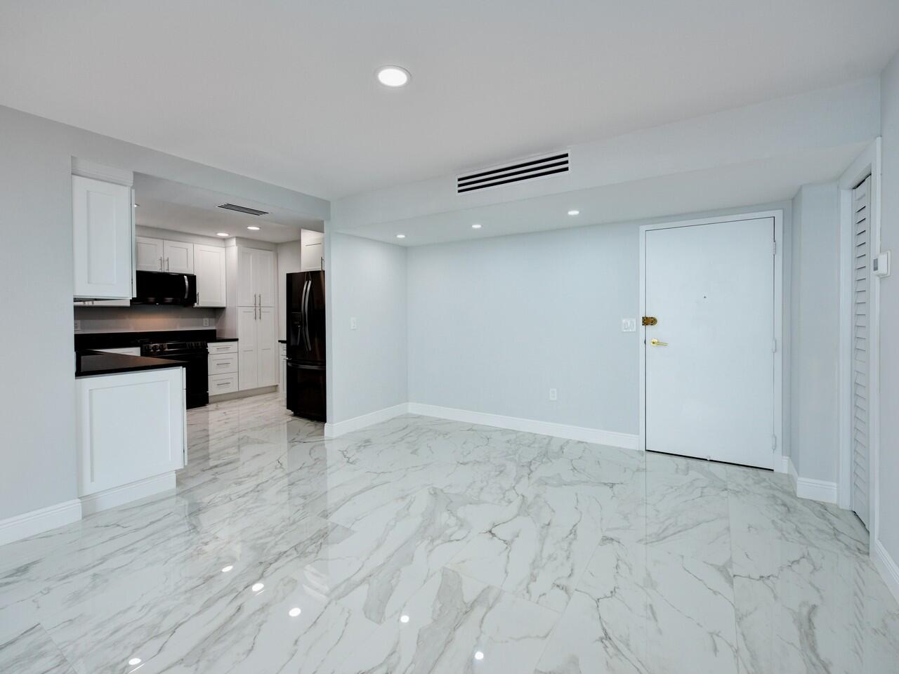 PATRICIAN OF PALM BEACH CONDO - Residential