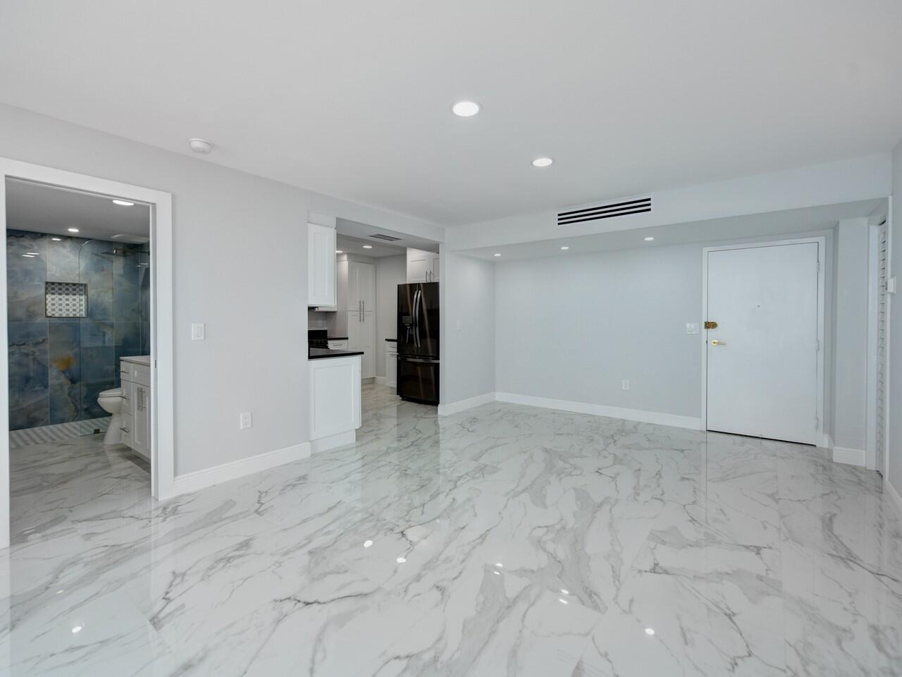 PATRICIAN OF PALM BEACH CONDO - Residential